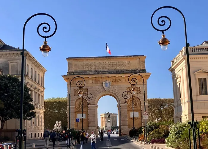 T2 Beaux Arts Parking Prive Gratuit