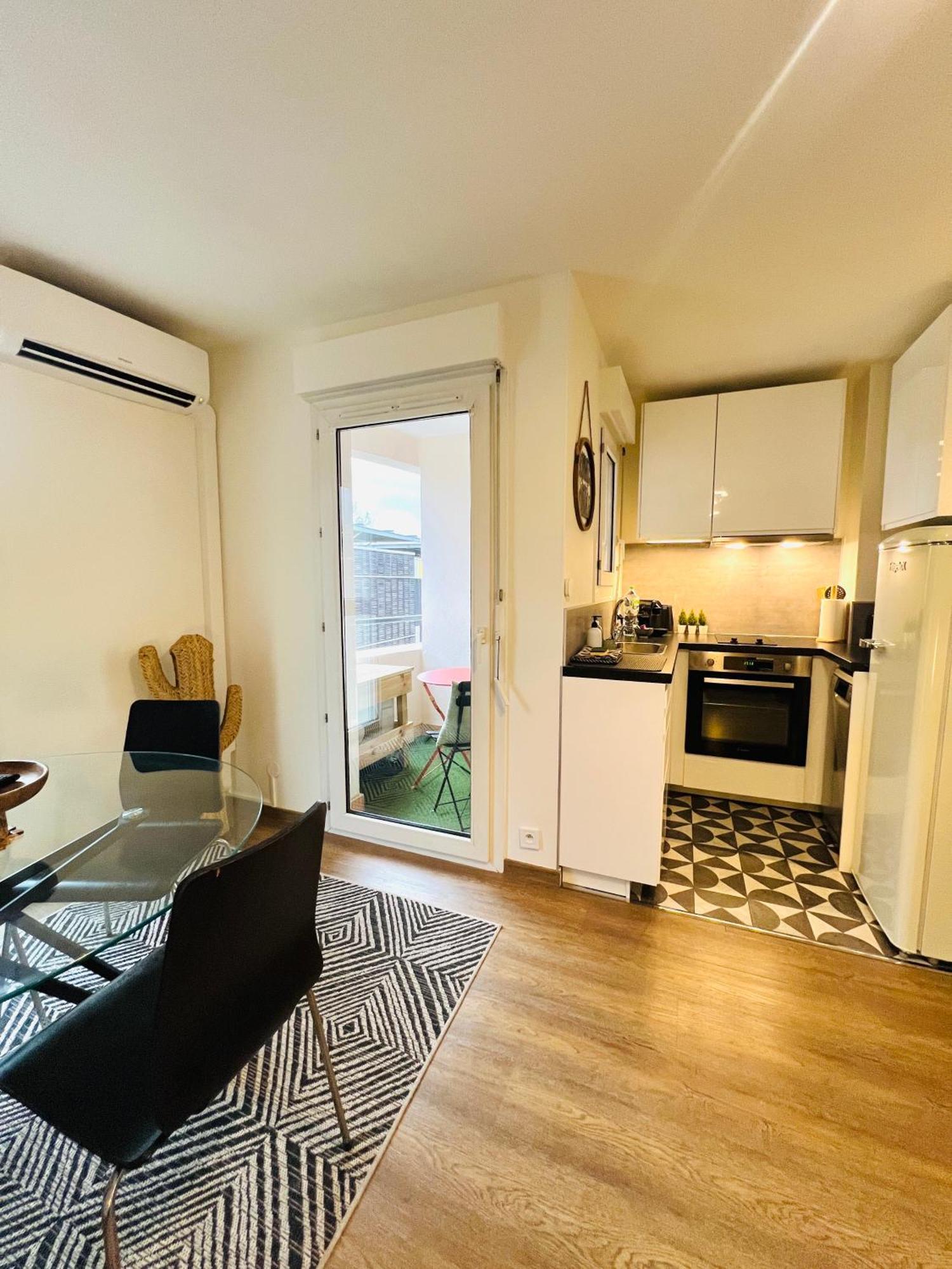 Apartment T2 Beaux Arts Parking Prive Gratuit